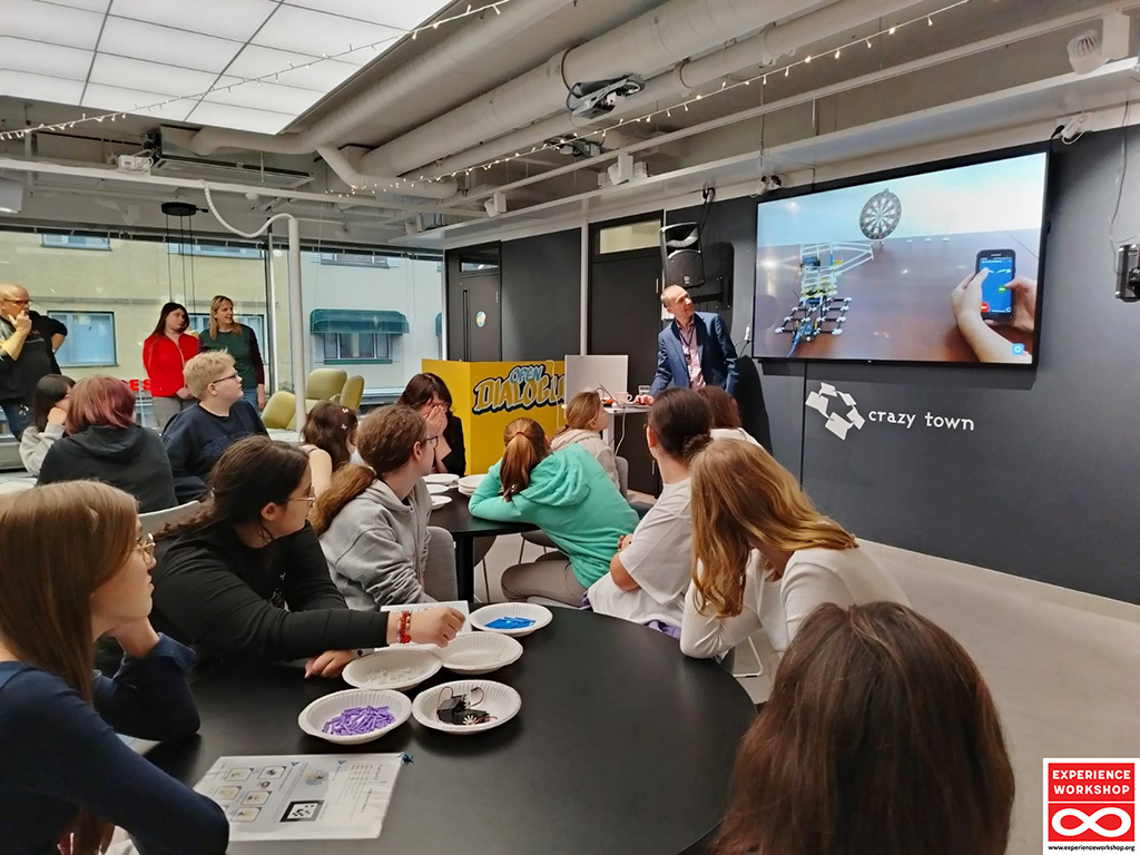 Dr. Kristóf Fenyvesi